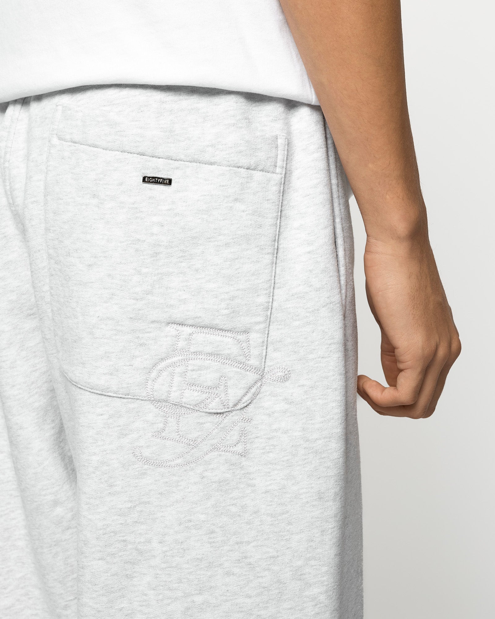 Contrast Embroidered Wide Sweatpants