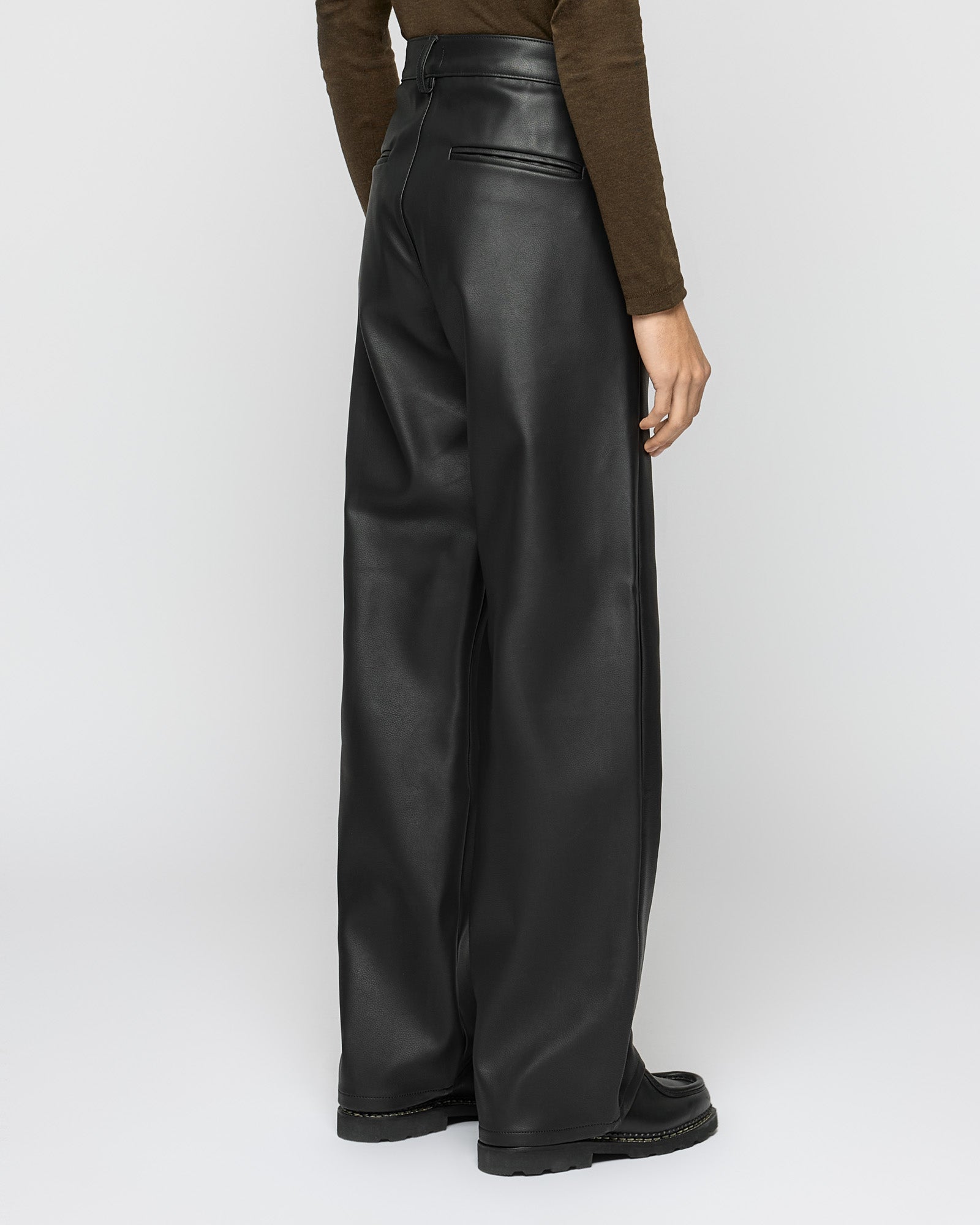 Leather Regular Tailored Pants